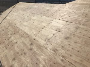 屋根の野地板